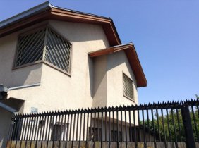 Casa con Patente Comercial en Venta, a pasos de la estación del Metro Los Orientales (Línea 4)