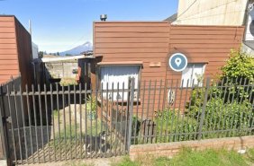 Hermosa casa cerca de centros comerciales, salud y locomoción.