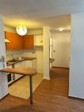 Departamento en arriendo calle San Martín 870, Santiago centro, con estacionamiento.