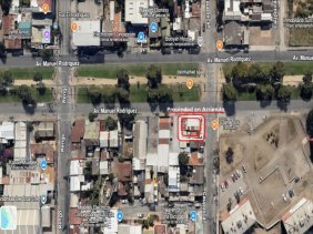 Local Esquina Manuel Rodríguez; 2 Niveles más estacionamientos.