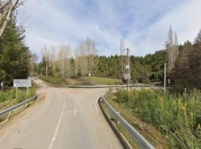 Solo a minutos del Centro de la comuna, con fácil acceso.