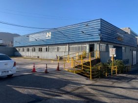 Arriendo amplias oficinas, estacionamientos, bodega