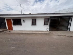 Casa en Arriendo en CONDOMINIO LOS AROMOS Alto Hospicio, Iquique