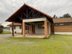 Casa en Arriendo en Agricola Pencahue, Talca