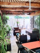 Casa 4 dormitorios dentro de condominio