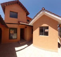 Casa en Arriendo en Villa Parque Alto Puente Alto, Cordillera
