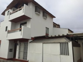 Casa sector Avda Brasil 4D 3B 2E, UF 9600