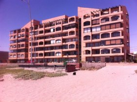 Excelente departamento amoblado frente al mar