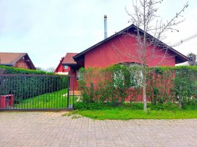 REBAJADA ! IDEAL CASA EN CONDOMINIO A PASOS CENTRO