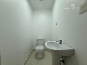 LOS ANDES - ARRIENDA LOCAL COMERCIAL EN PLENO CENTRO