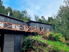 ¡OFERTA ESPECIAL! TATIANA SAAVEDRA PROPIEDADES VENDE ESPECTACULAR CASA EN AGUAS DEL OBISPO VALDIVIA