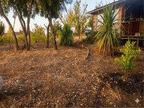 Parcela amplia, totalmente habilitada para vivir, bien ubicada.	