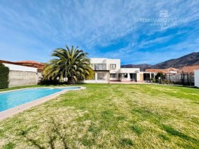 RINCONADA - VENDE CASA DOS PISOS 4D 4B PISICNA - COND. EL GOLF